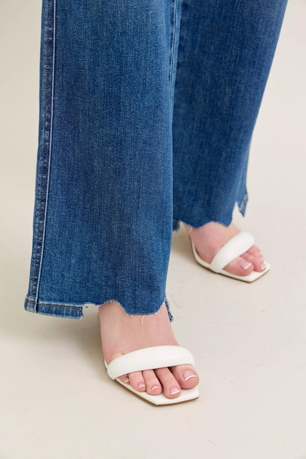 Judy Blue High Waist Tummy Control Chew Hem Destroy Wide Jeans 88932