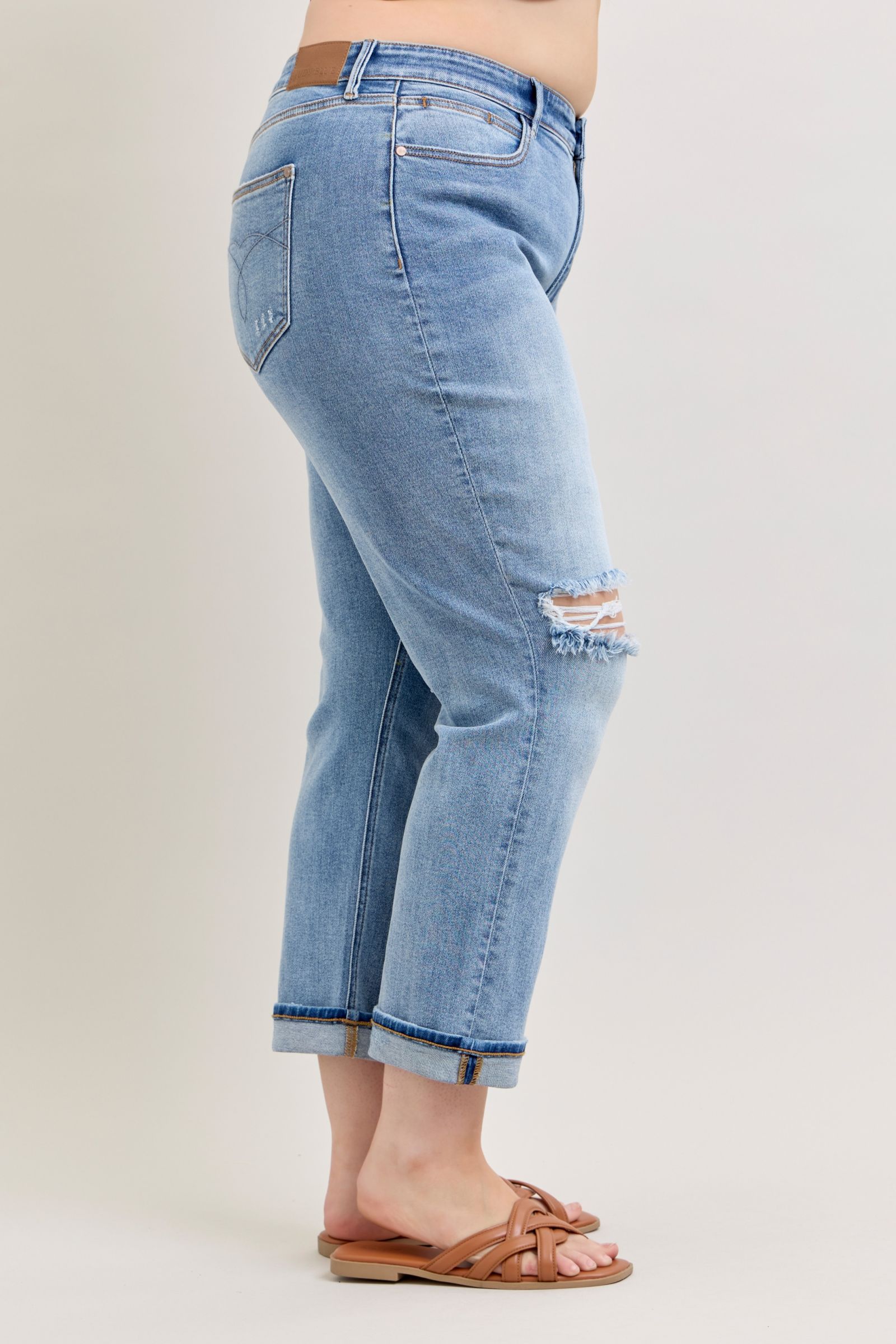 Judy Blue Mid Rise Destroyed Cuffed Boyfriend Denim Jeans 82688