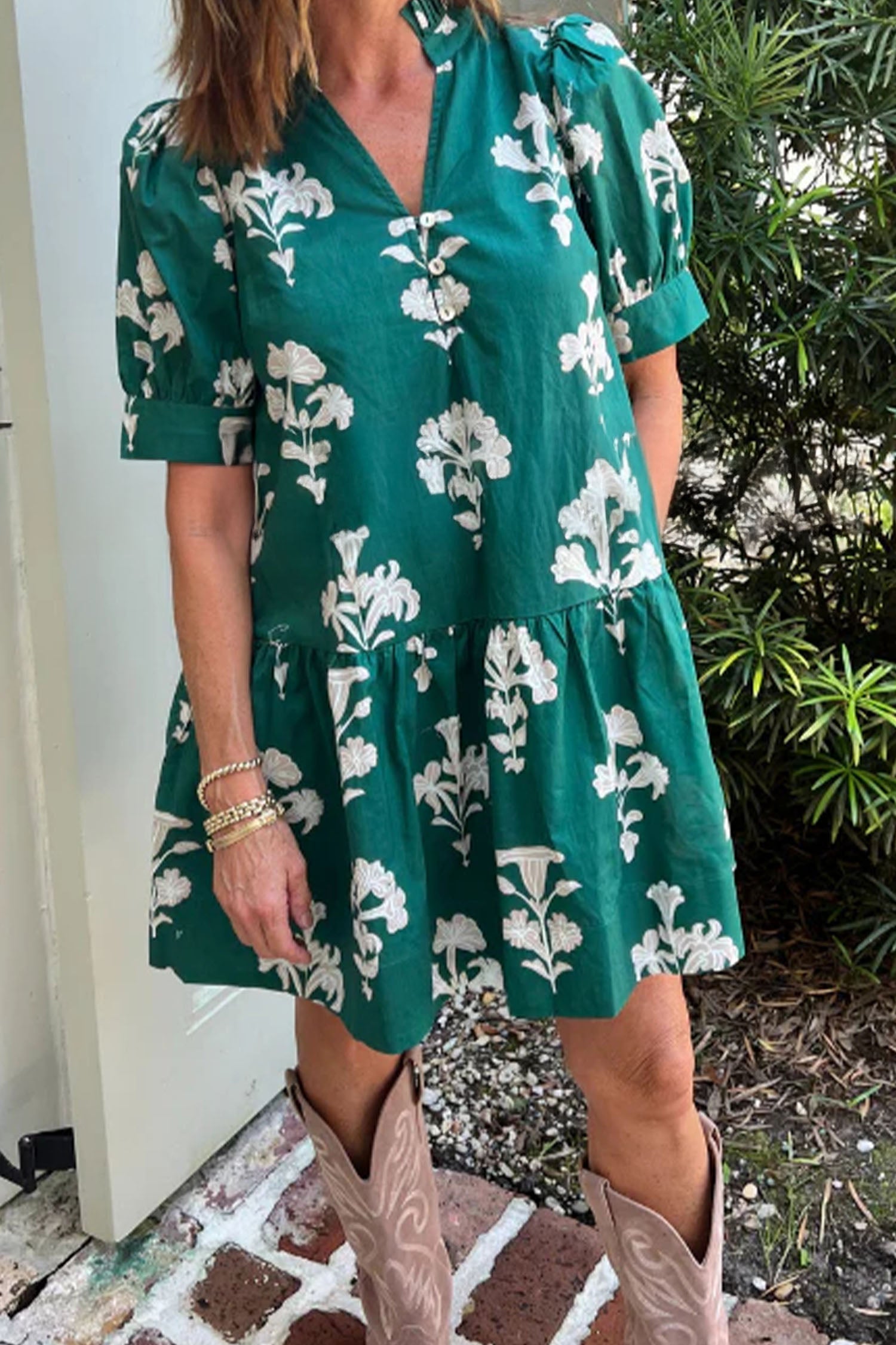 Black Frilled V Neck Puff Short Sleeve Floral Mini Dress