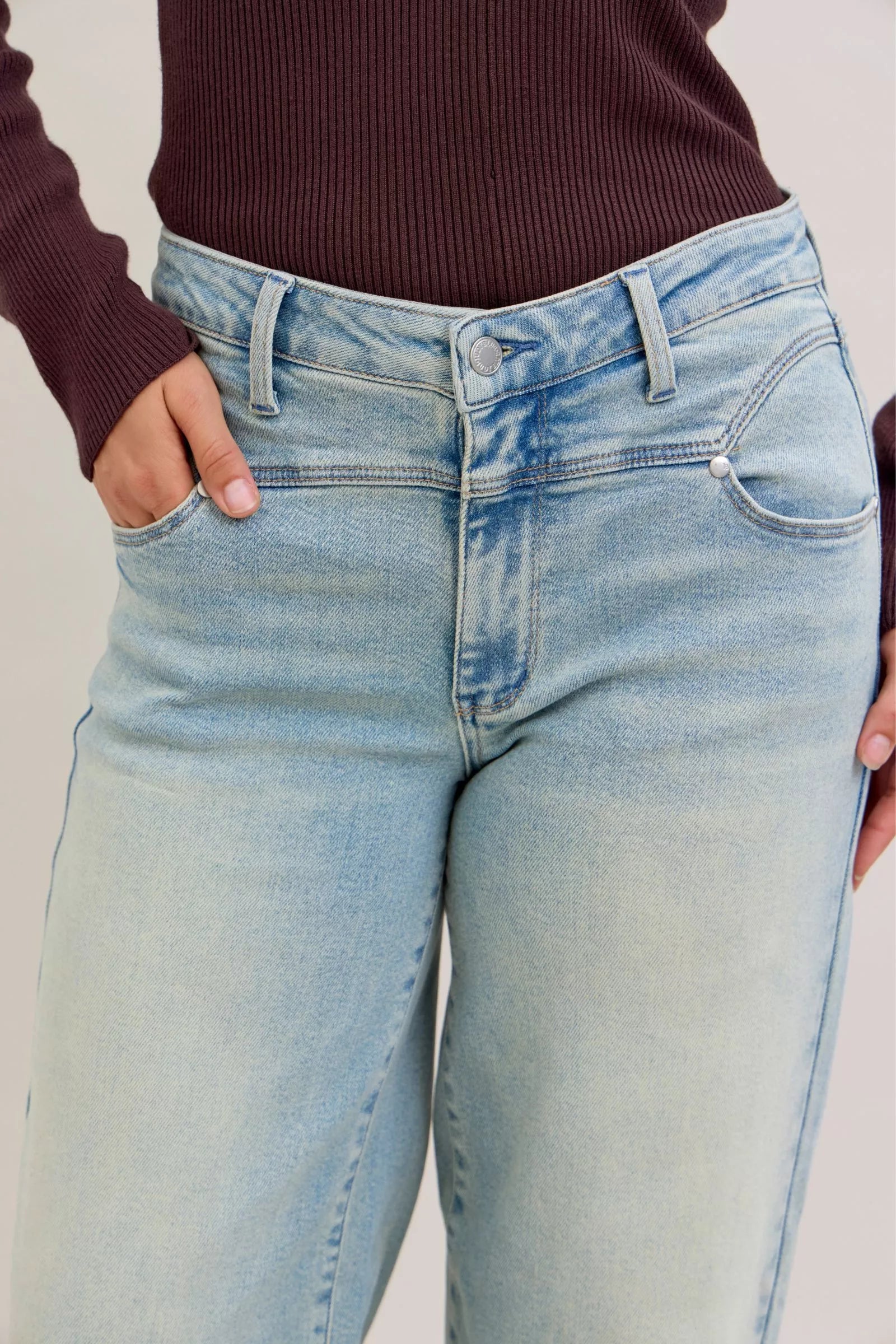 Judy Blue High Waist Column Straight Jeans 881044