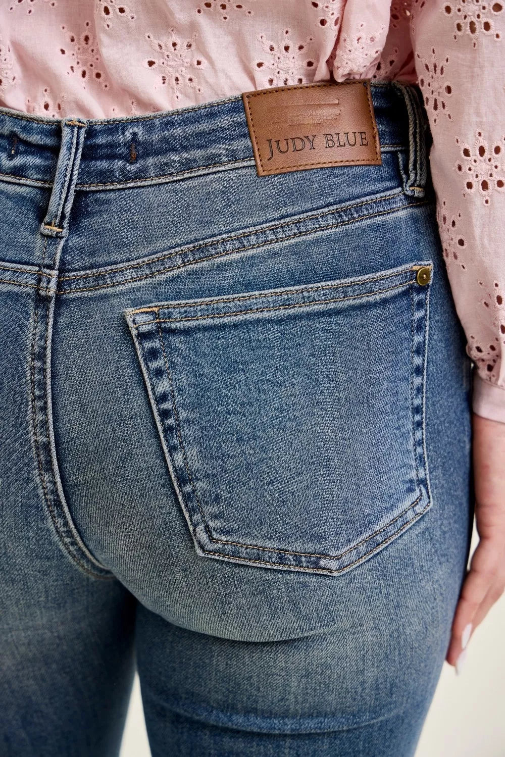 Judy Blue Mid Rise Flare Jeans with Front Flap Pockets 881113