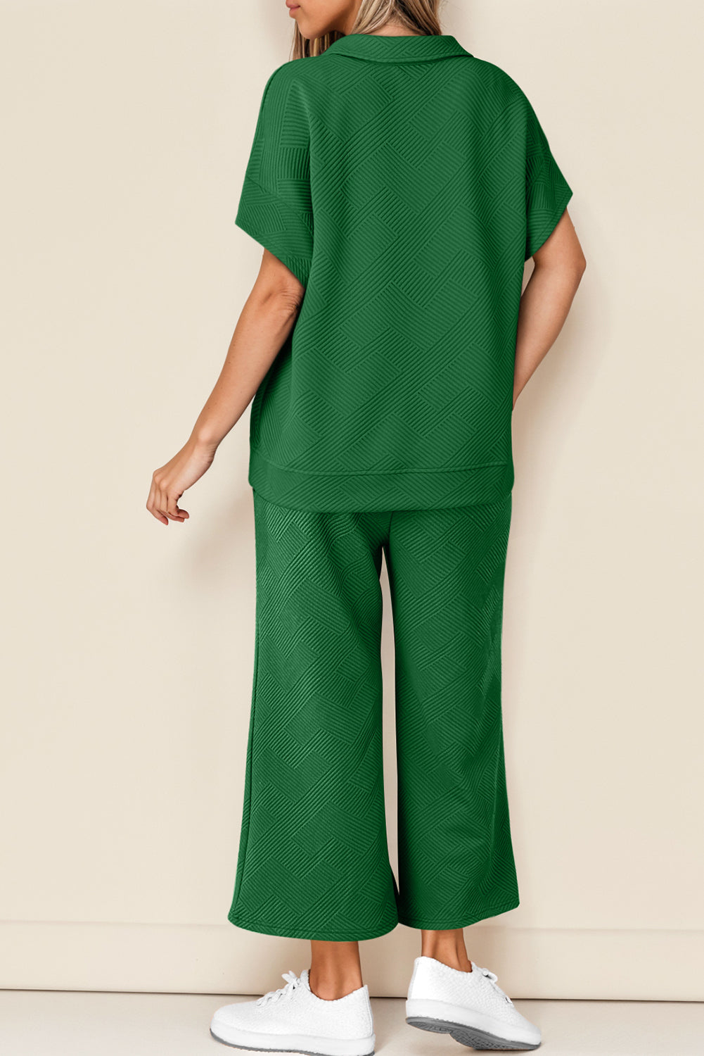 Black Stylish Textured Loose Fit T Shirt and Drawstring Pants Set