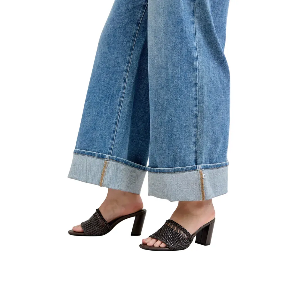 Judy Blue Mid Rise Fold Over Waistband Straight Denim Jeans 881100