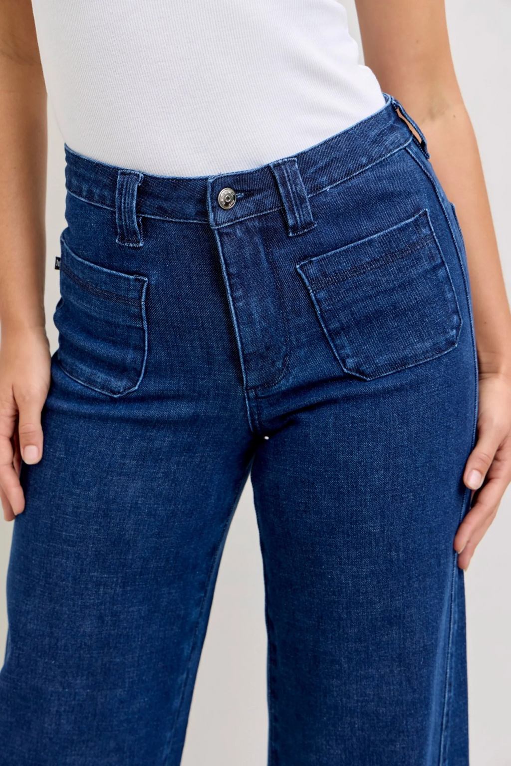 Judy Blue High Waist Patch Pockets & Twisted Seam Retro Wide Leg Denim Jeans 881092