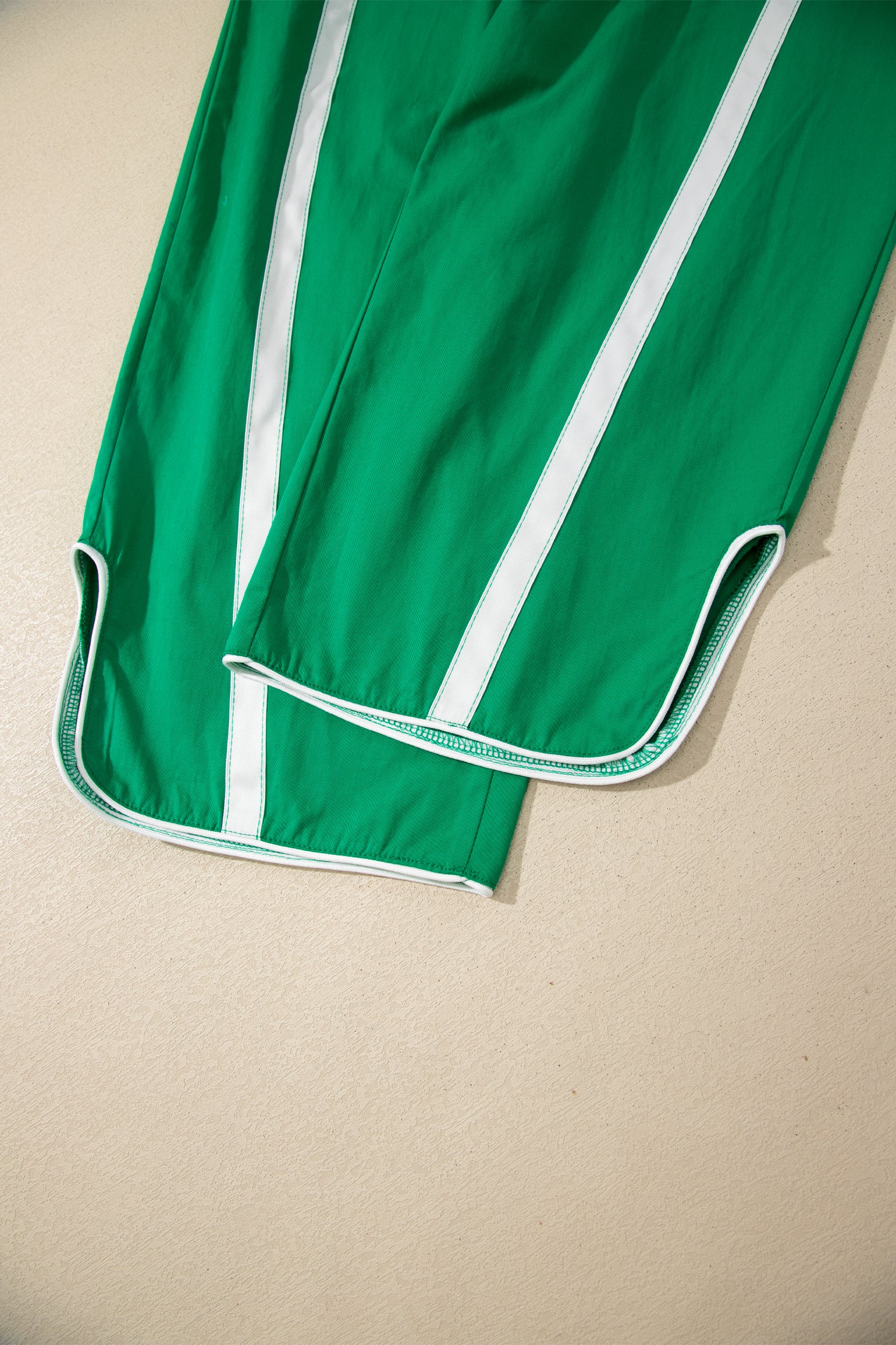 Bright Green Contrast Striped Smocked Waist Drawstring Cropped Casual Pants